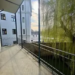 Le Vacation Arena Apartment